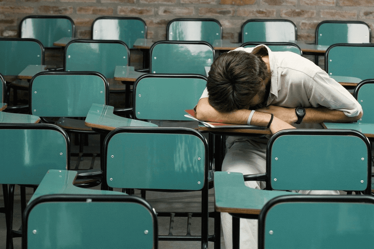 國中男遭女同學奪貞操 10年後讀法律提告求償.